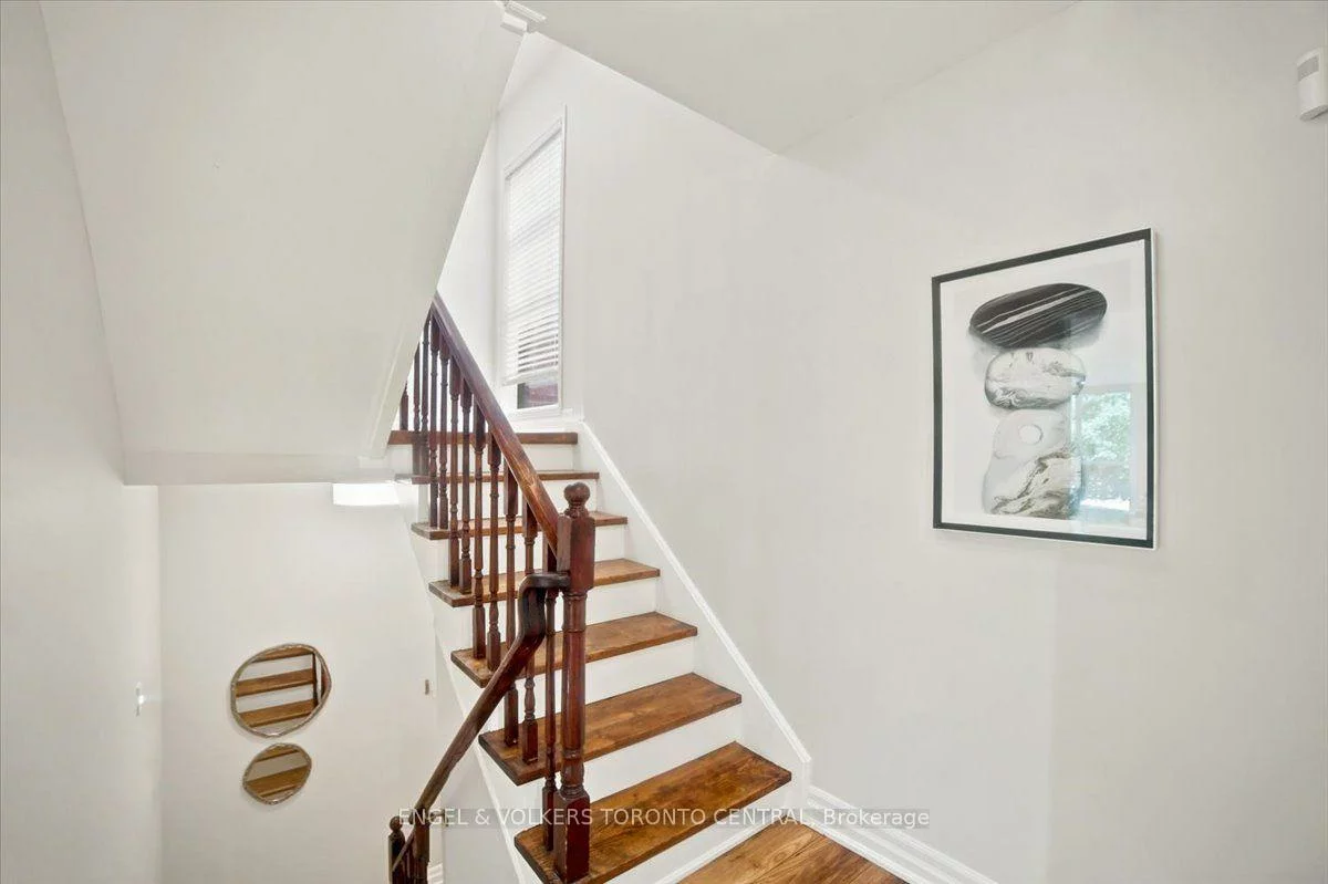 100, Arbors, West Woodbridge, Vaughan
