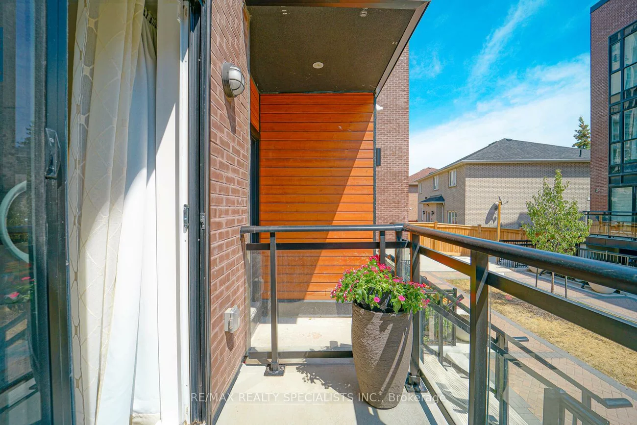 5289, Highway 7, Vaughan Grove, Vaughan