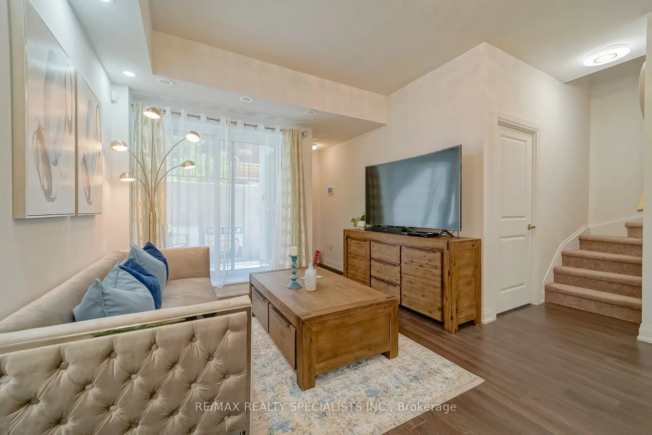 5289, Highway 7, Vaughan Grove, Vaughan