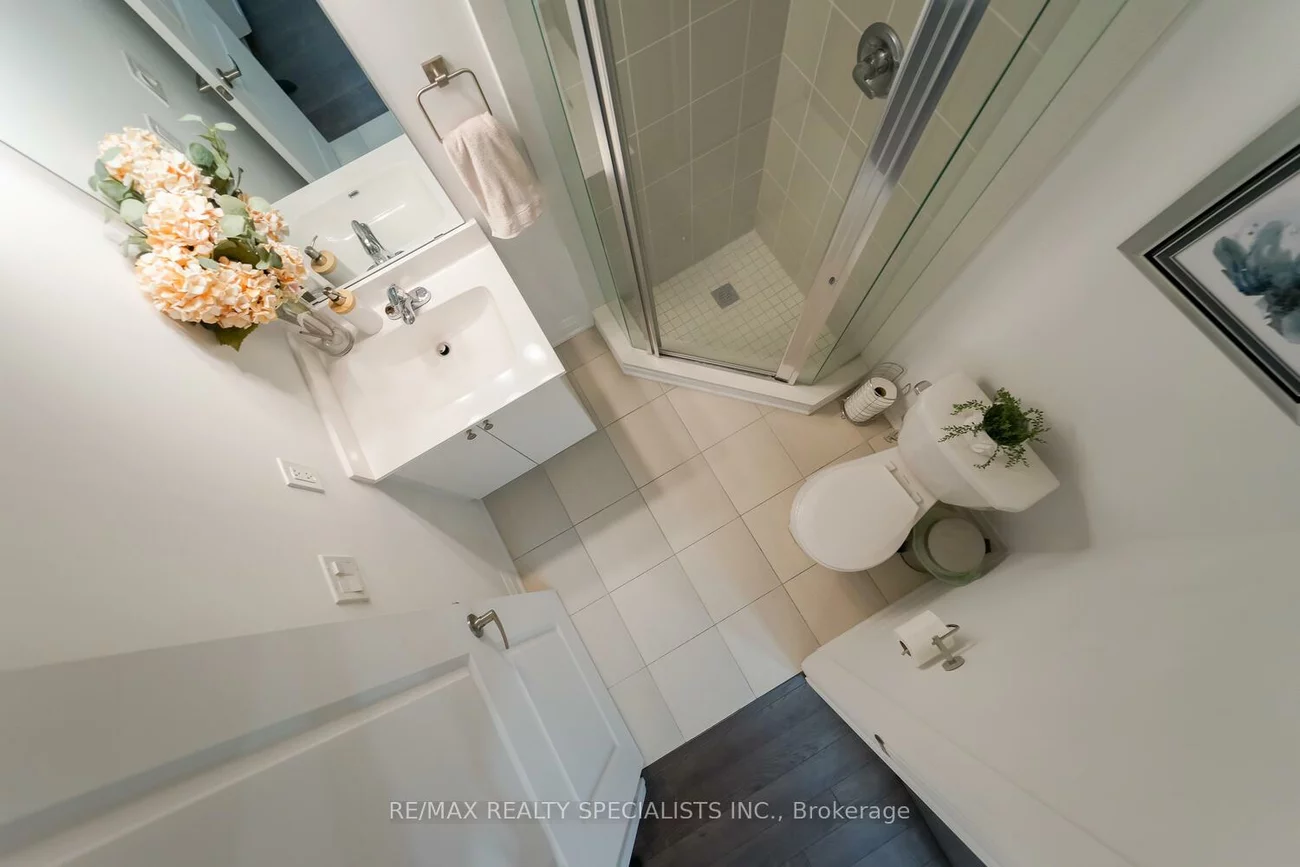 5289, Highway 7, Vaughan Grove, Vaughan