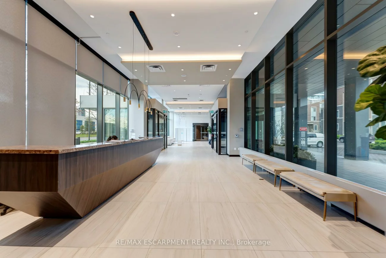 10, Honeycrisp, Vaughan Corporate Centre, Vaughan