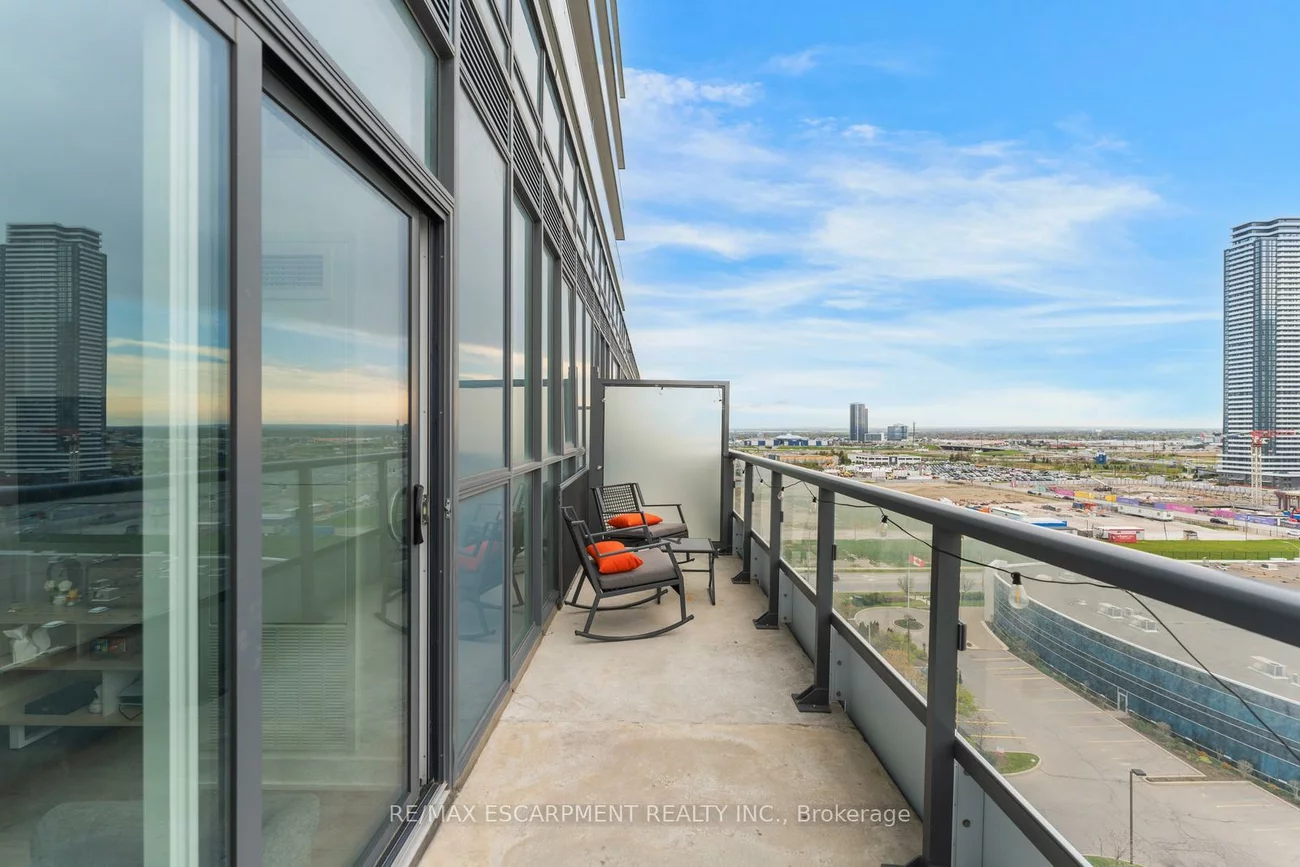 10, Honeycrisp, Vaughan Corporate Centre, Vaughan