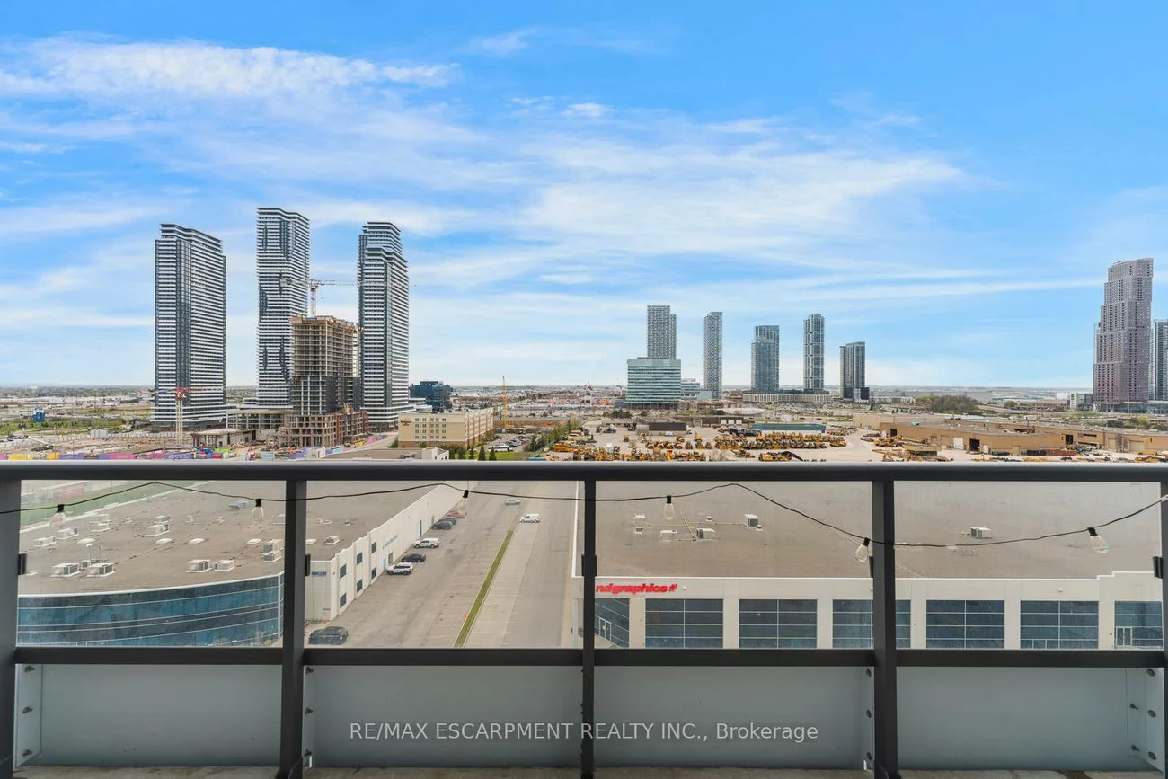 10, Honeycrisp, Vaughan Corporate Centre, Vaughan