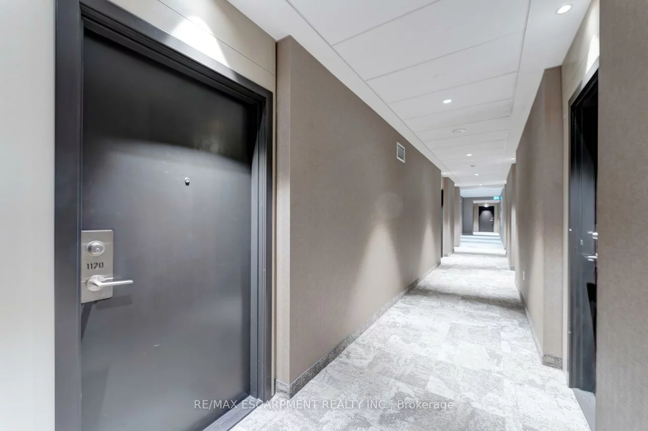 10, Honeycrisp, Vaughan Corporate Centre, Vaughan