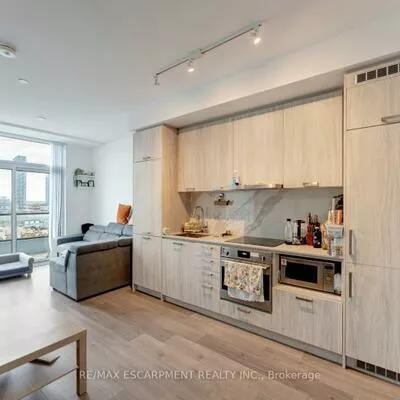 10, Honeycrisp, Vaughan Corporate Centre, Vaughan