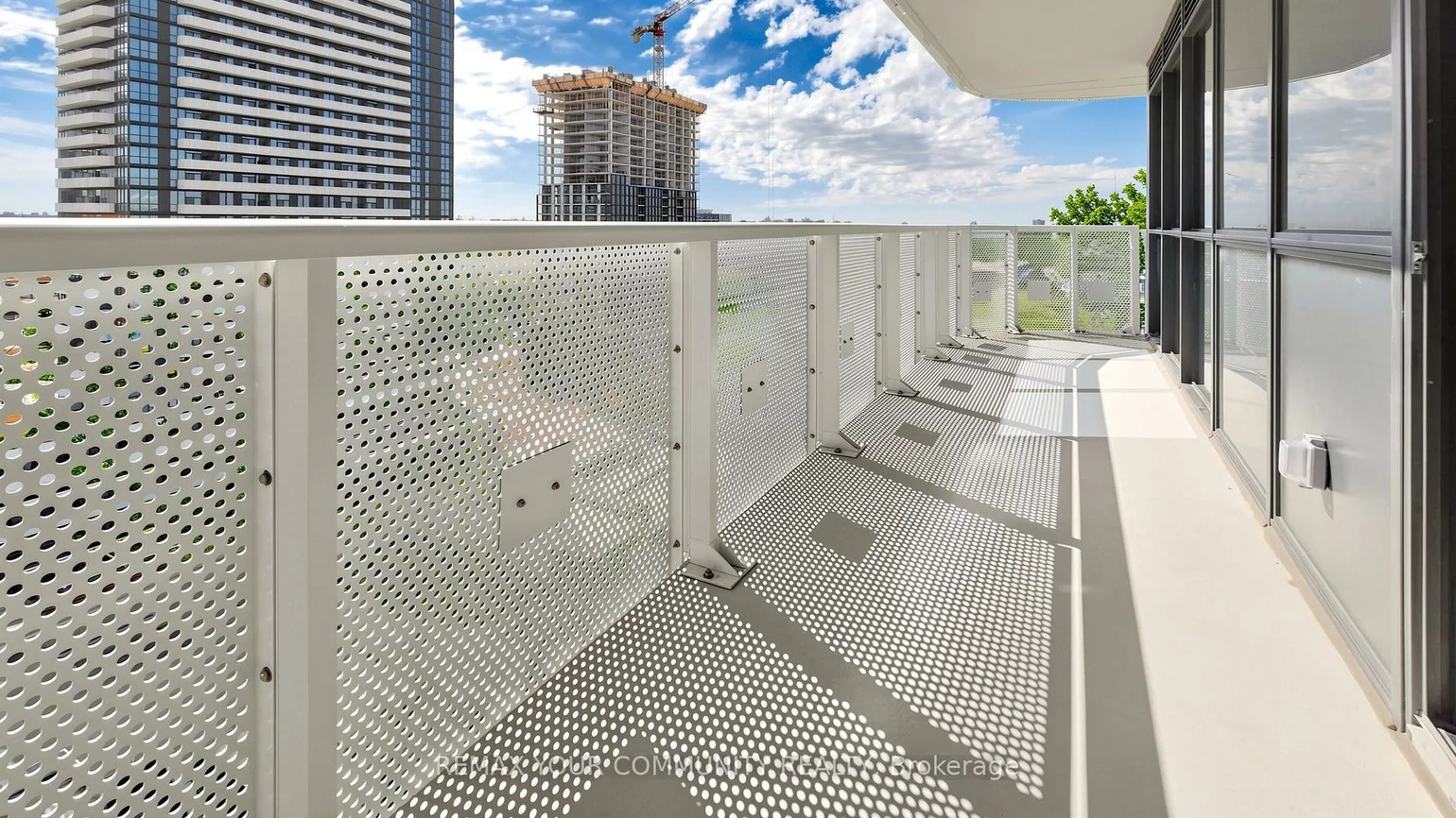 225, Commerce, Vaughan Corporate Centre, Vaughan