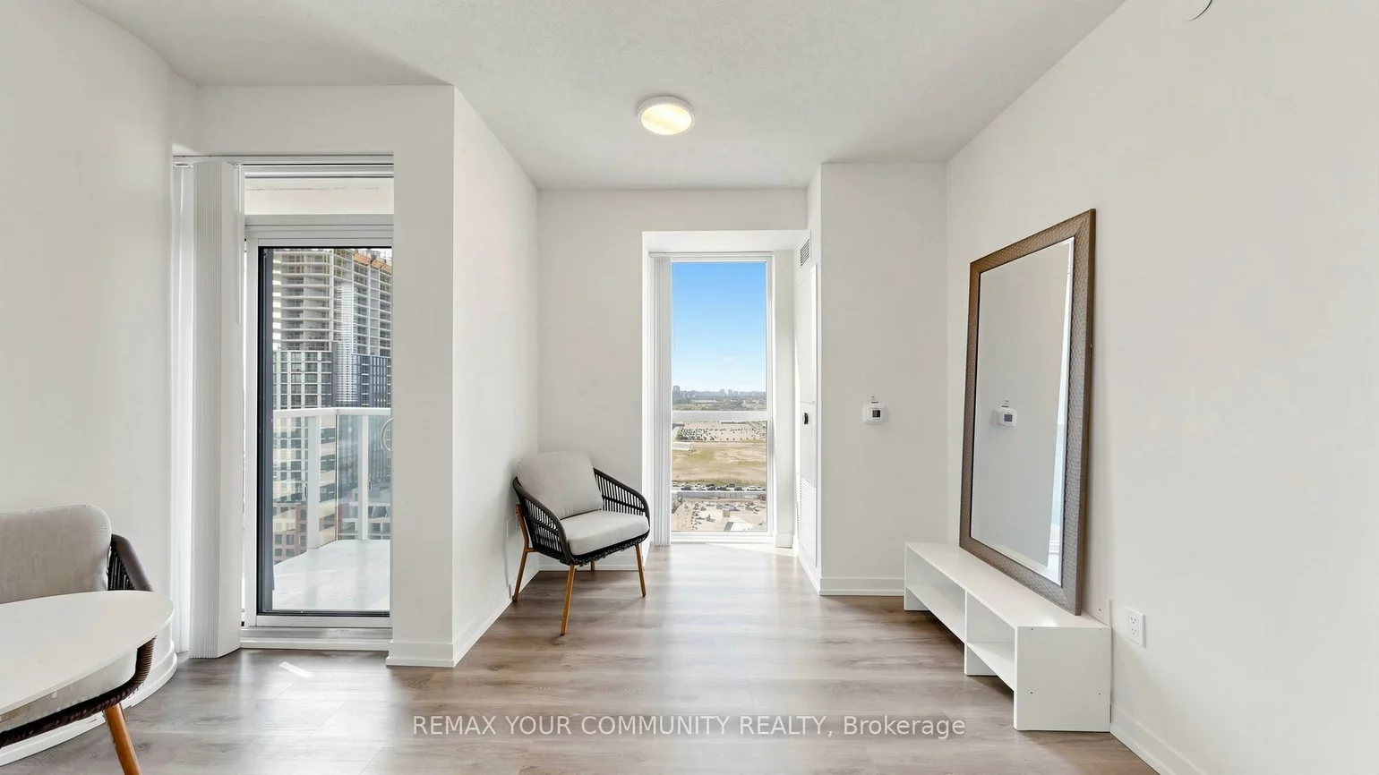 225, Commerce, Vaughan Corporate Centre, Vaughan