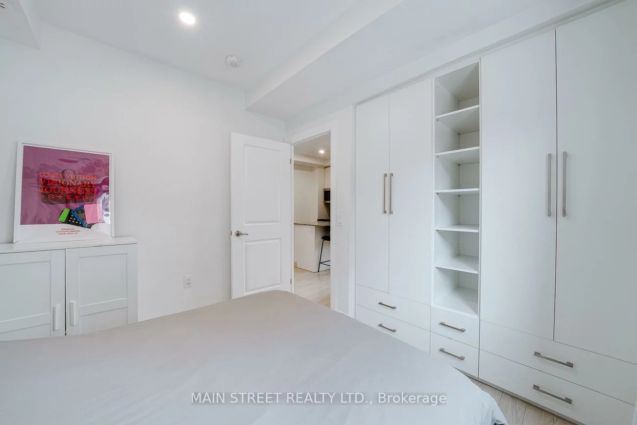 5299, Highway 7, Vaughan Grove, Vaughan