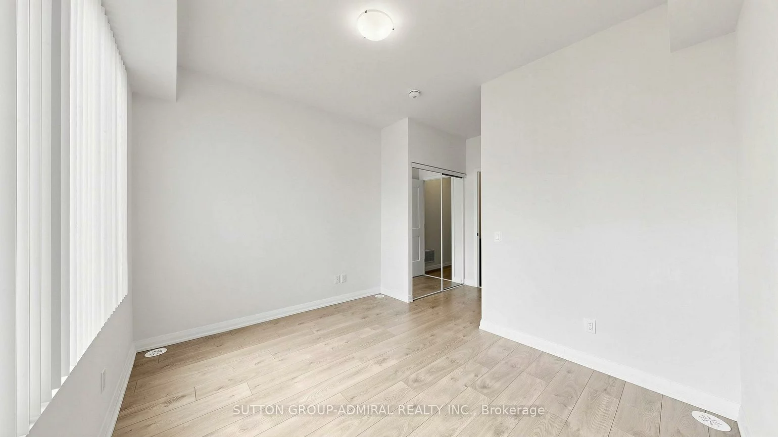 1020, Portage, Concord, Vaughan