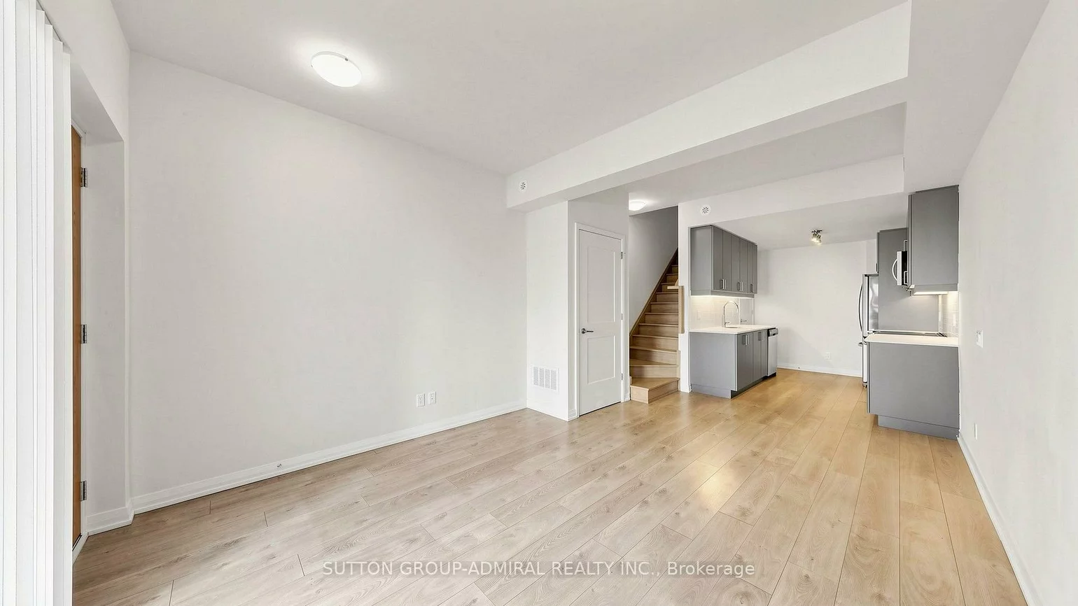 1020, Portage, Concord, Vaughan