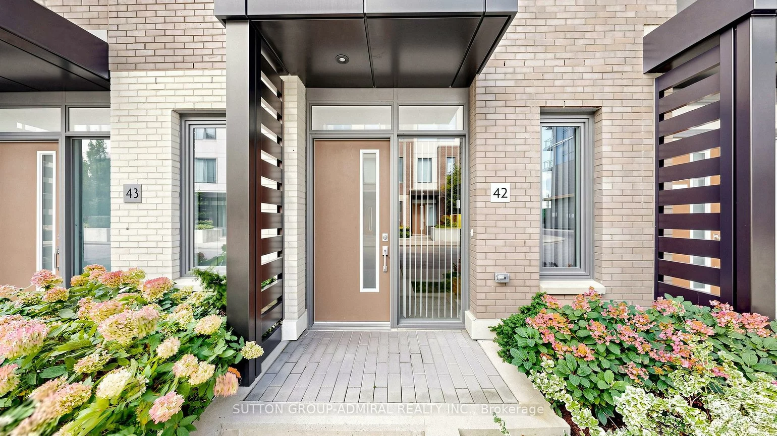 1020, Portage, Concord, Vaughan