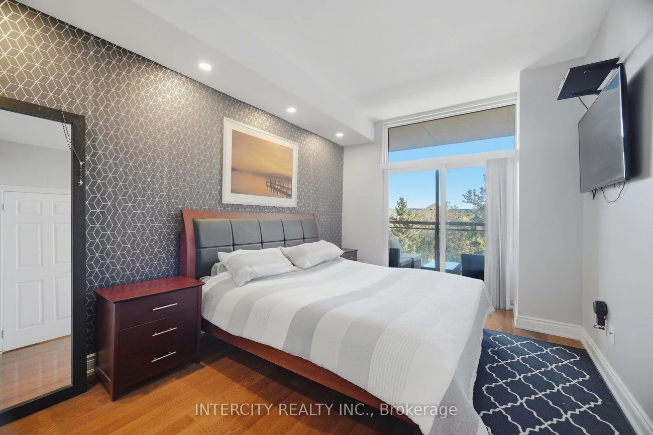 10211, Keele, Maple, Vaughan