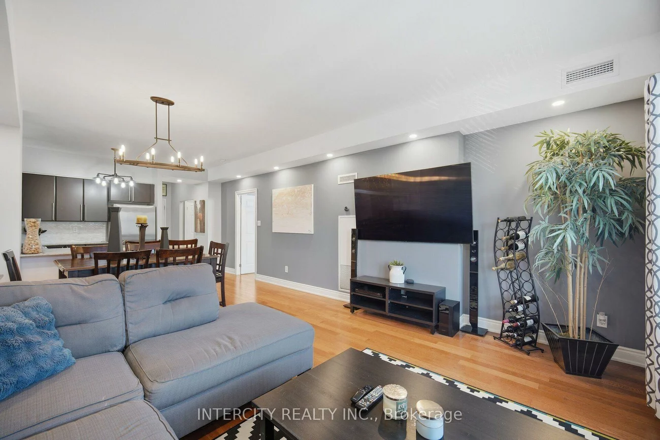 10211, Keele, Maple, Vaughan