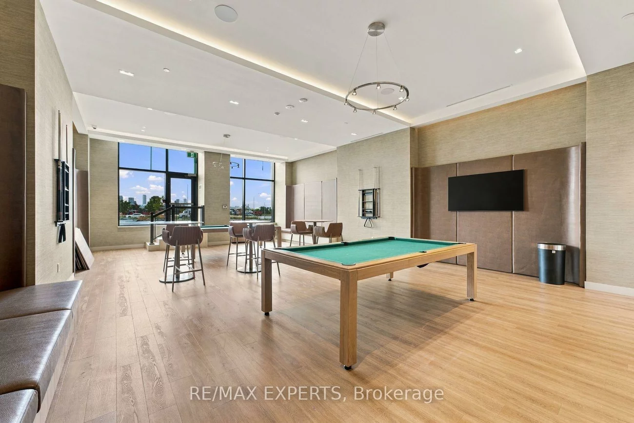 8960, Jane, Vellore Village, Vaughan