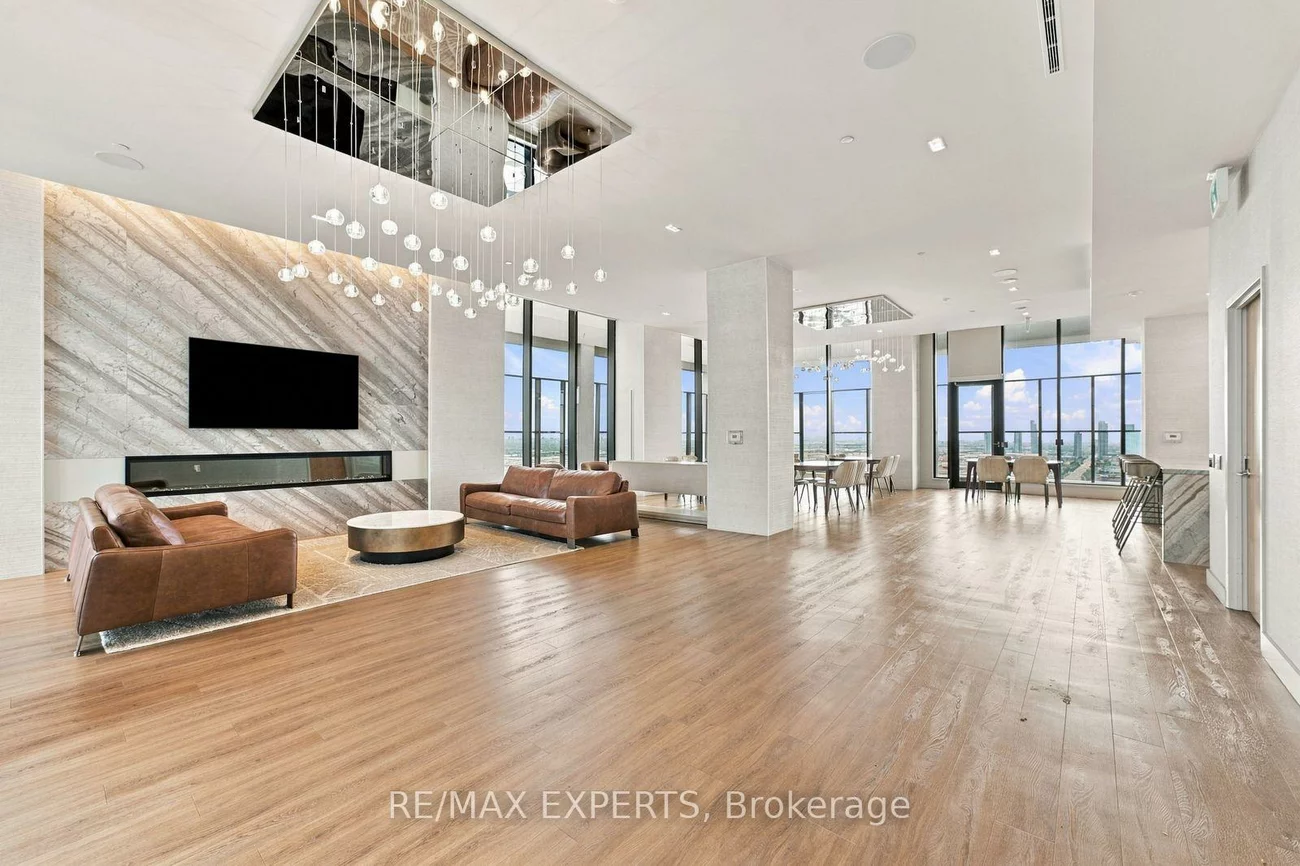 8960, Jane, Vellore Village, Vaughan
