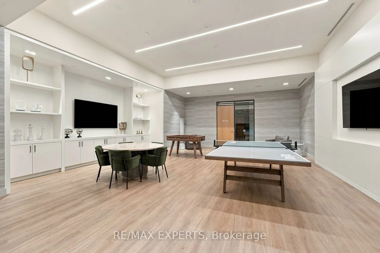 8960, Jane, Vellore Village, Vaughan