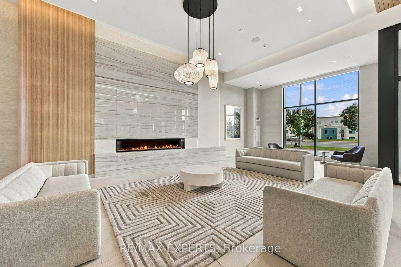 8960, Jane, Vellore Village, Vaughan
