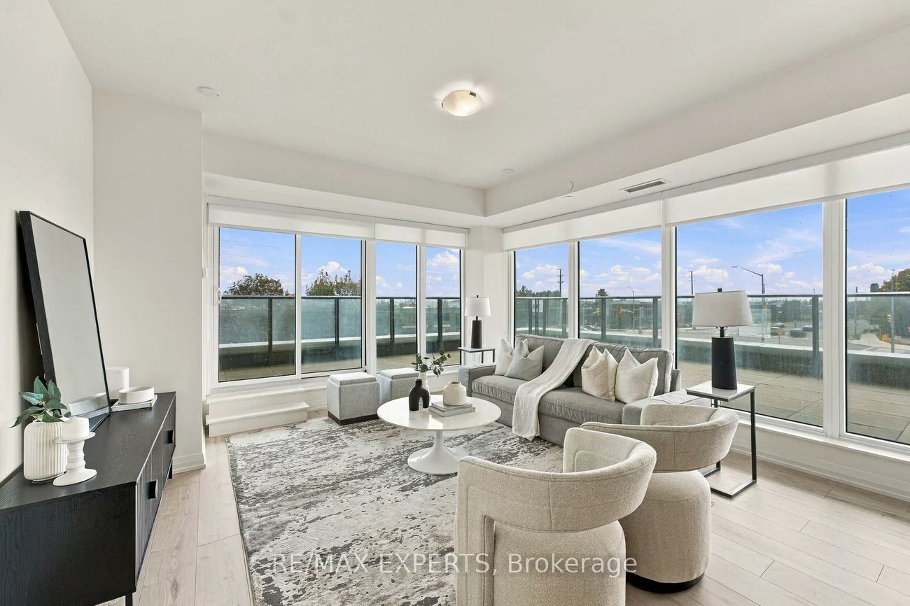 8960, Jane, Vellore Village, Vaughan