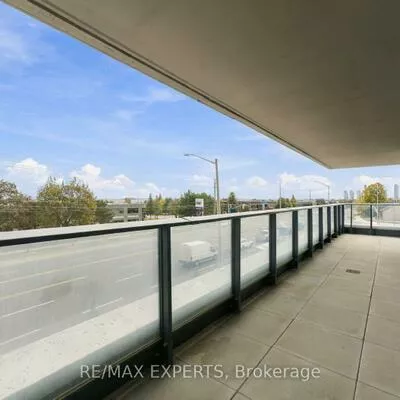 8960, Jane, Vellore Village, Vaughan