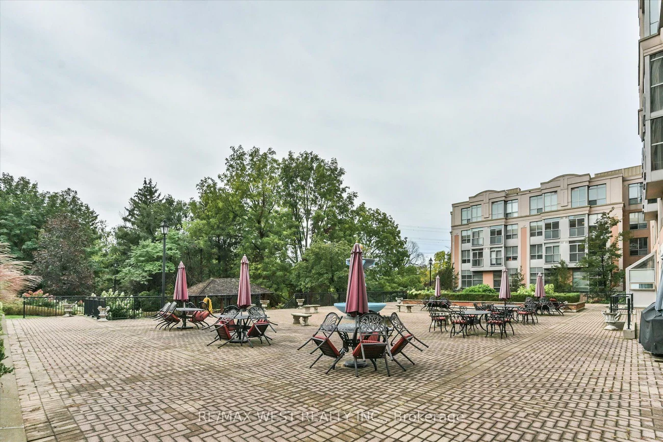 7373, Martin Grove, Vaughan Grove, Vaughan