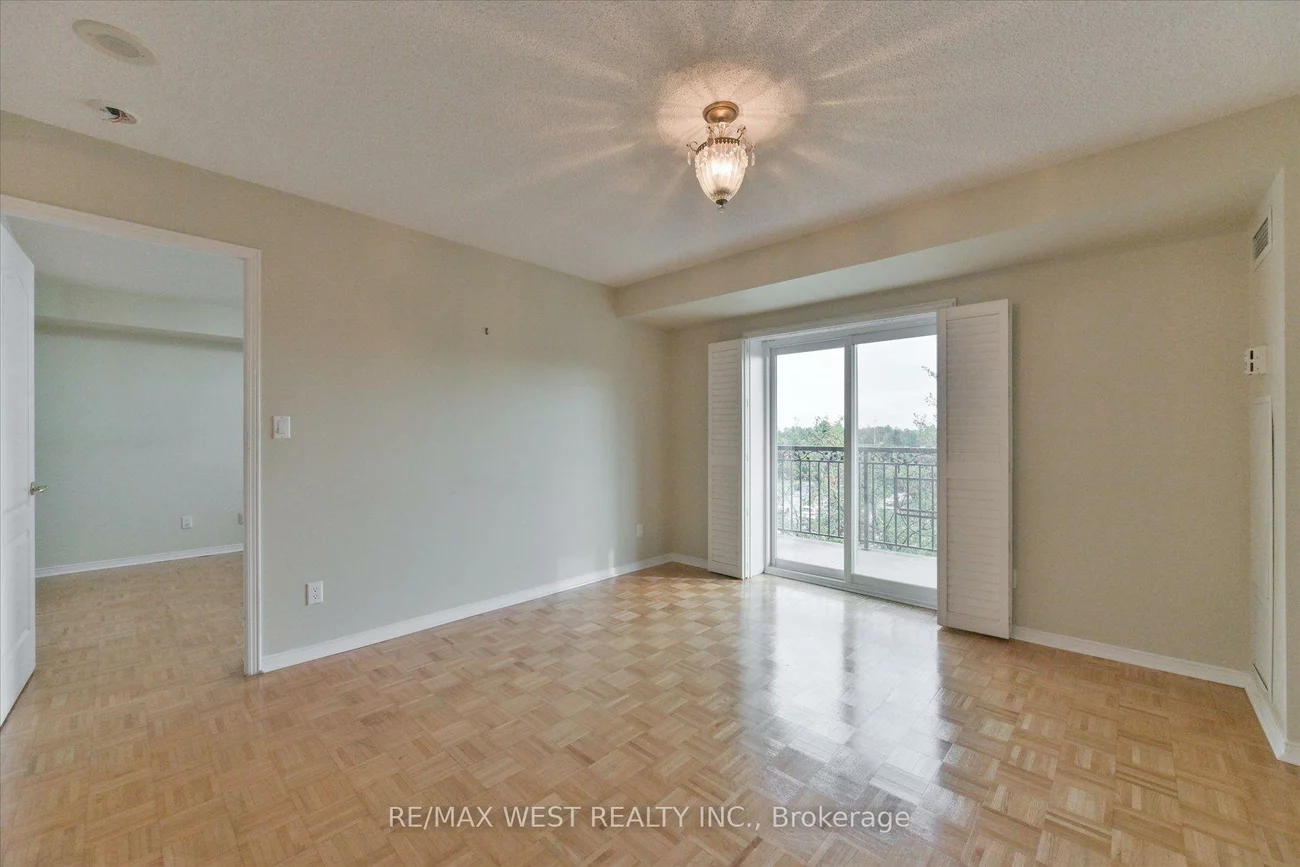 7373, Martin Grove, Vaughan Grove, Vaughan
