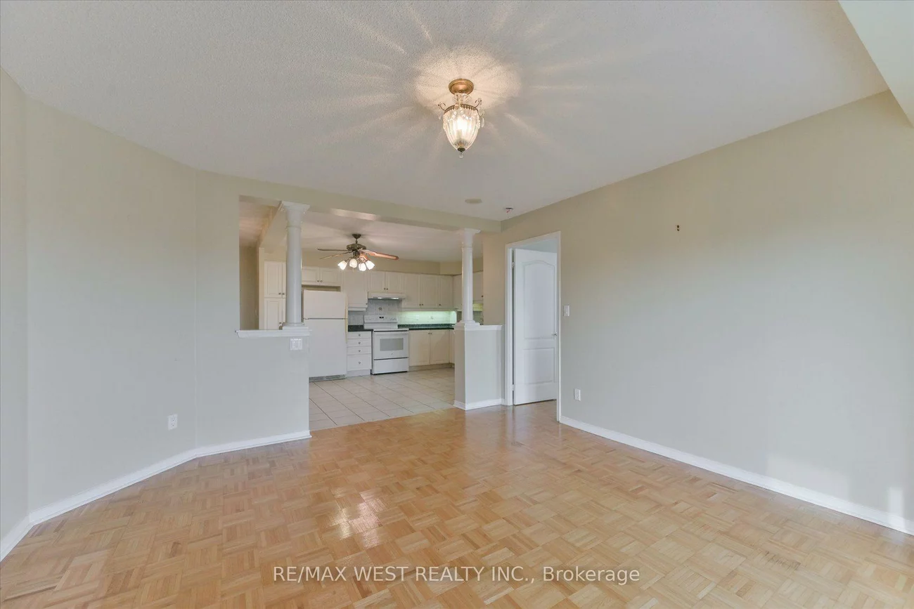 7373, Martin Grove, Vaughan Grove, Vaughan