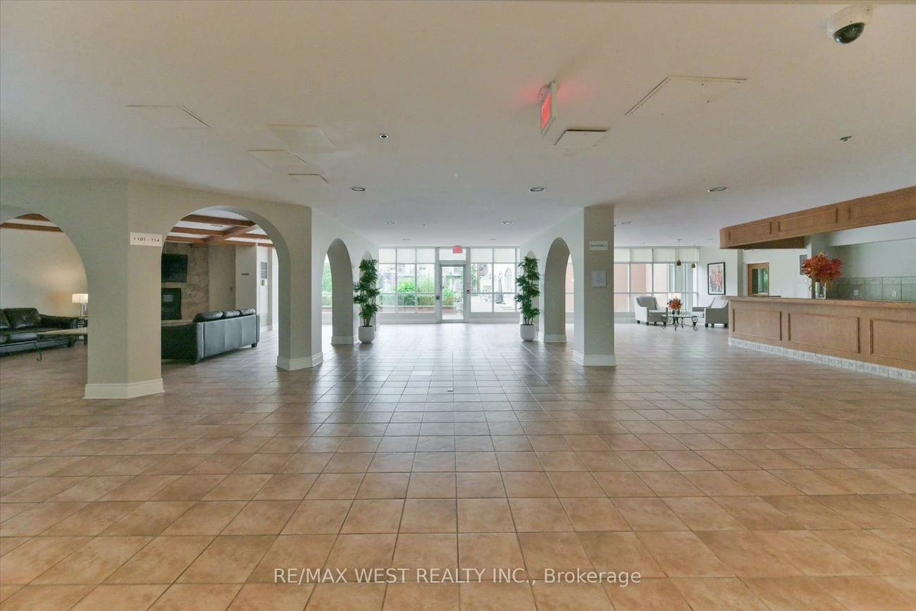 7373, Martin Grove, Vaughan Grove, Vaughan