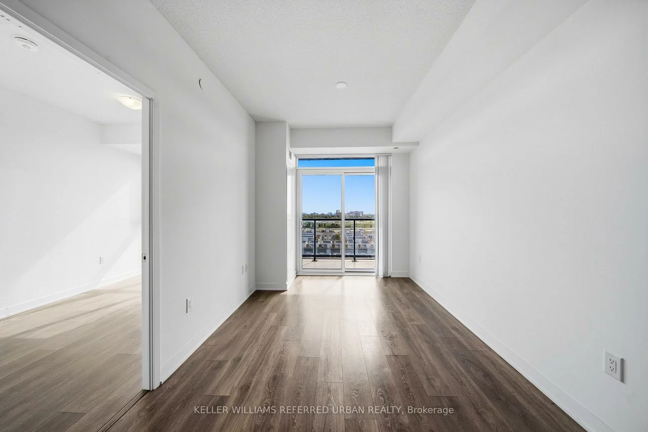 38, Honeycrisp, Vaughan Corporate Centre, Vaughan