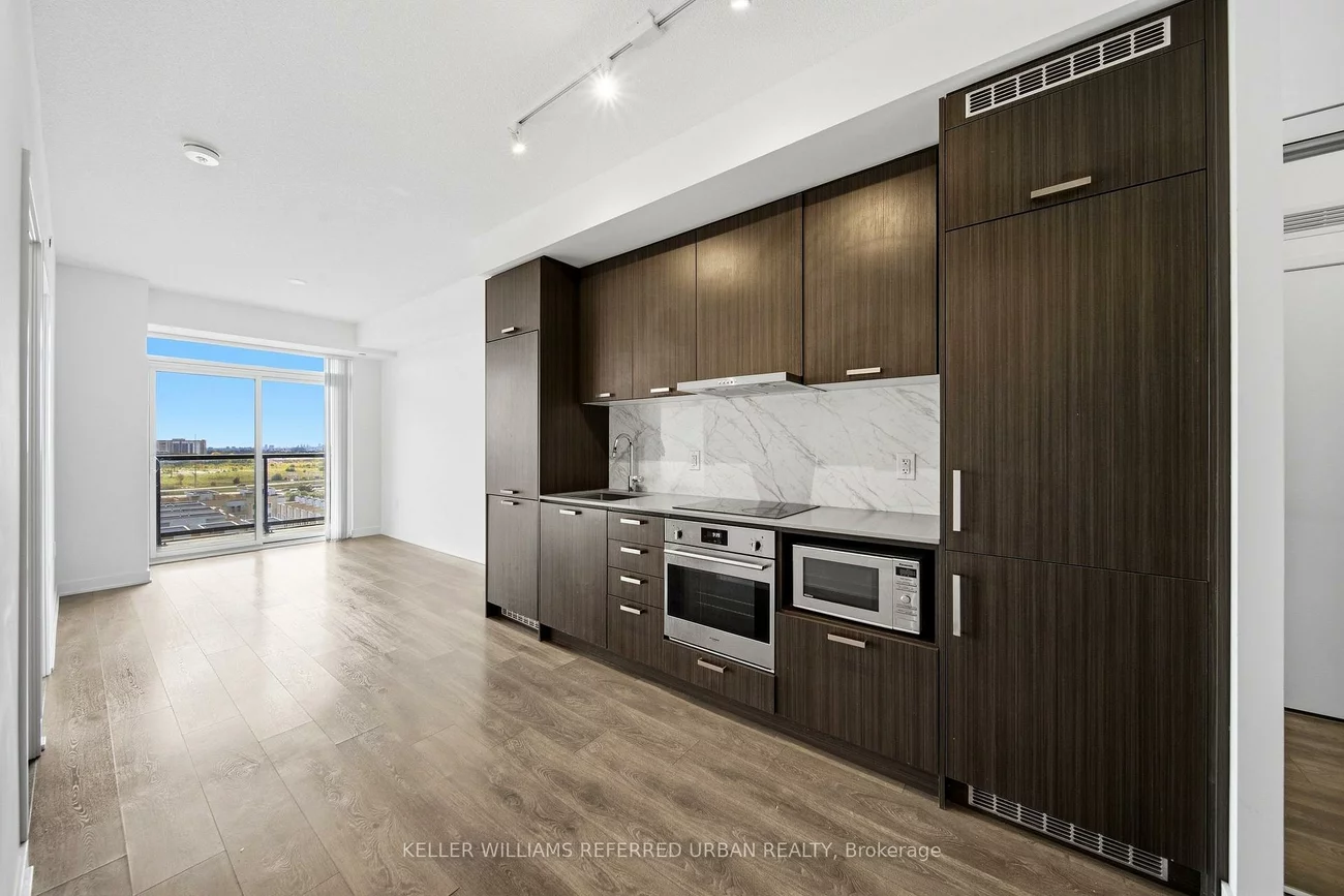 38, Honeycrisp, Vaughan Corporate Centre, Vaughan