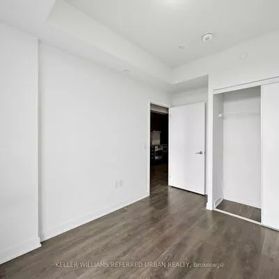 38, Honeycrisp, Vaughan Corporate Centre, Vaughan