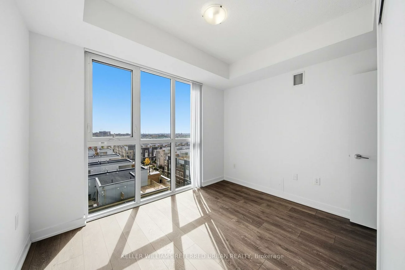 10, Honeycrisp, Vaughan Corporate Centre, Vaughan