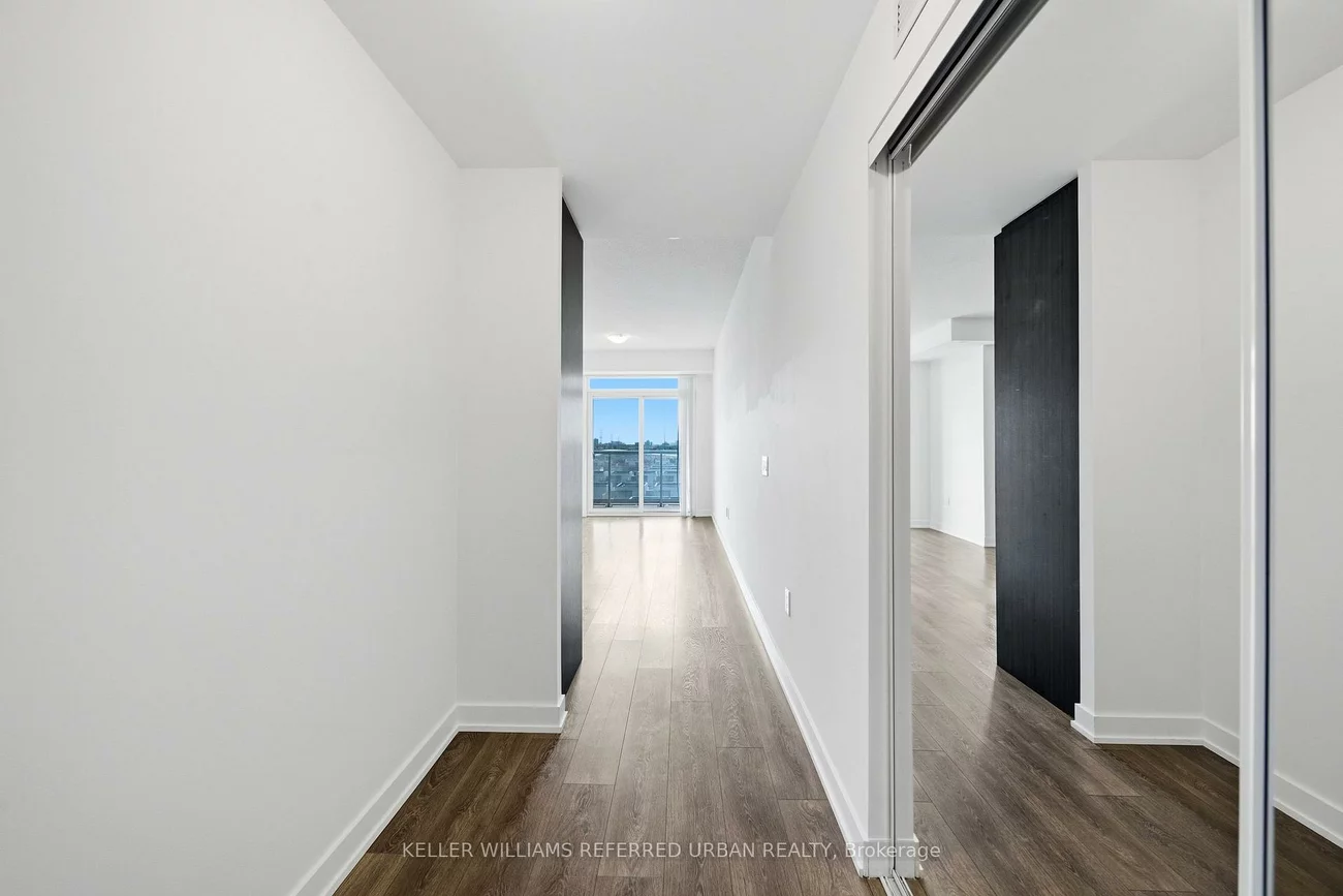 10, Honeycrisp, Vaughan Corporate Centre, Vaughan