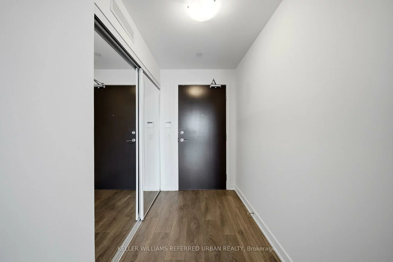 10, Honeycrisp, Vaughan Corporate Centre, Vaughan