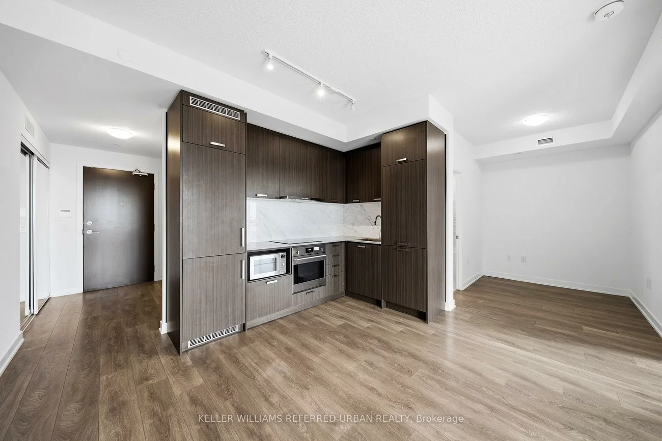 10, Honeycrisp, Vaughan Corporate Centre, Vaughan