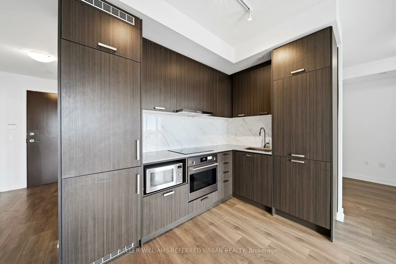 10, Honeycrisp, Vaughan Corporate Centre, Vaughan
