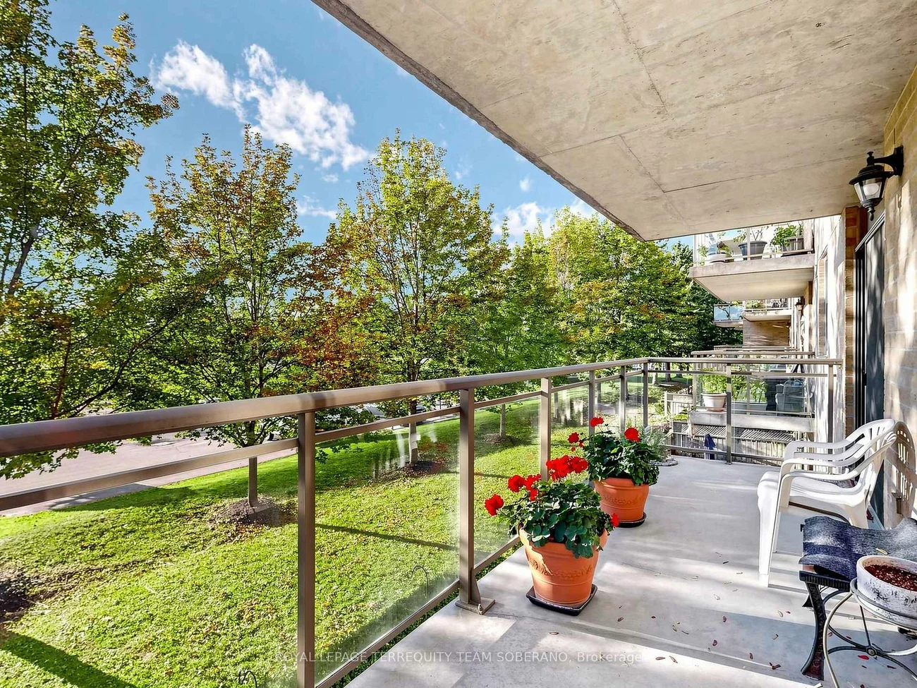 2506, Rutherford, Maple, Vaughan