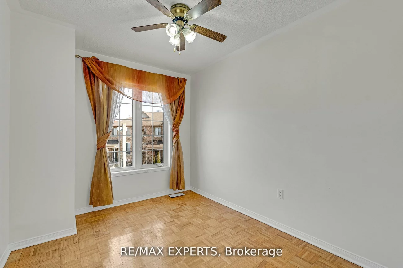 19, Foxchase, East Woodbridge, Vaughan