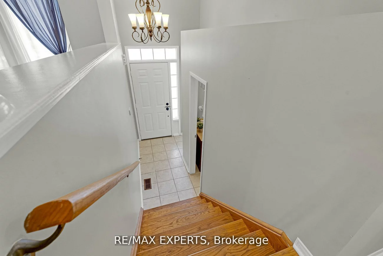 19, Foxchase, East Woodbridge, Vaughan