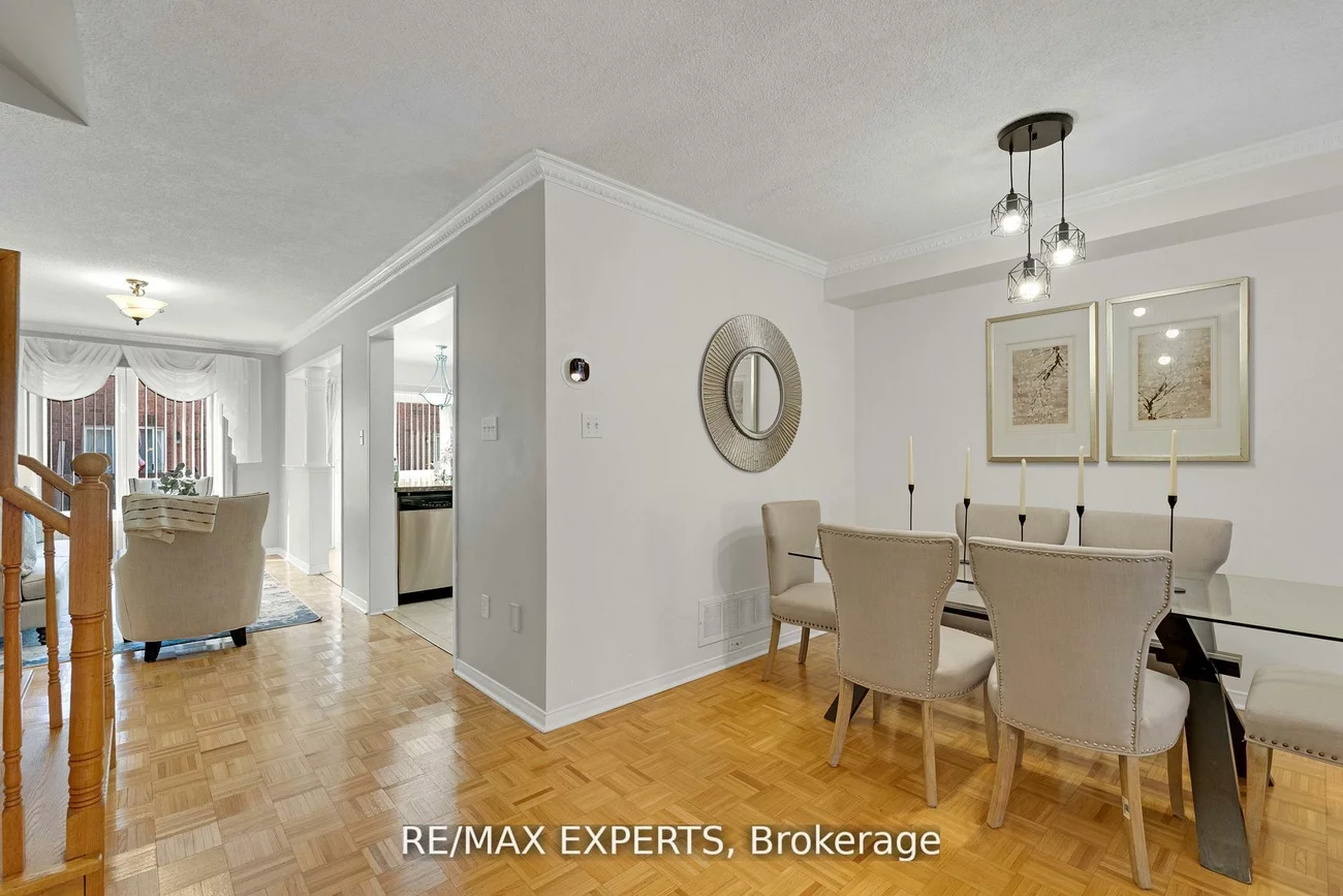 19, Foxchase, East Woodbridge, Vaughan