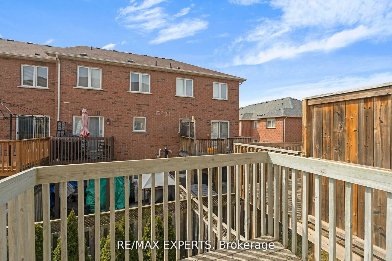 19, Foxchase, East Woodbridge, Vaughan