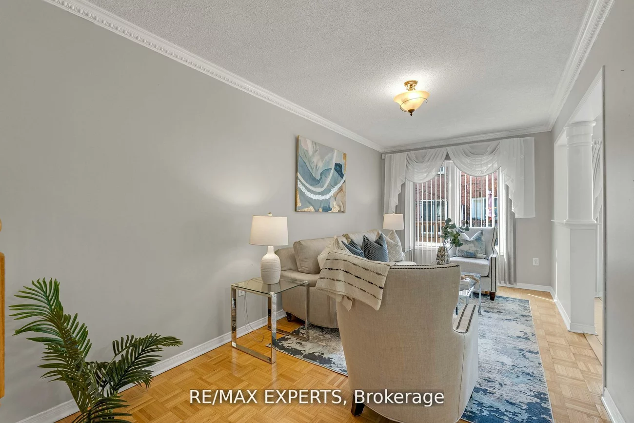 19, Foxchase, East Woodbridge, Vaughan