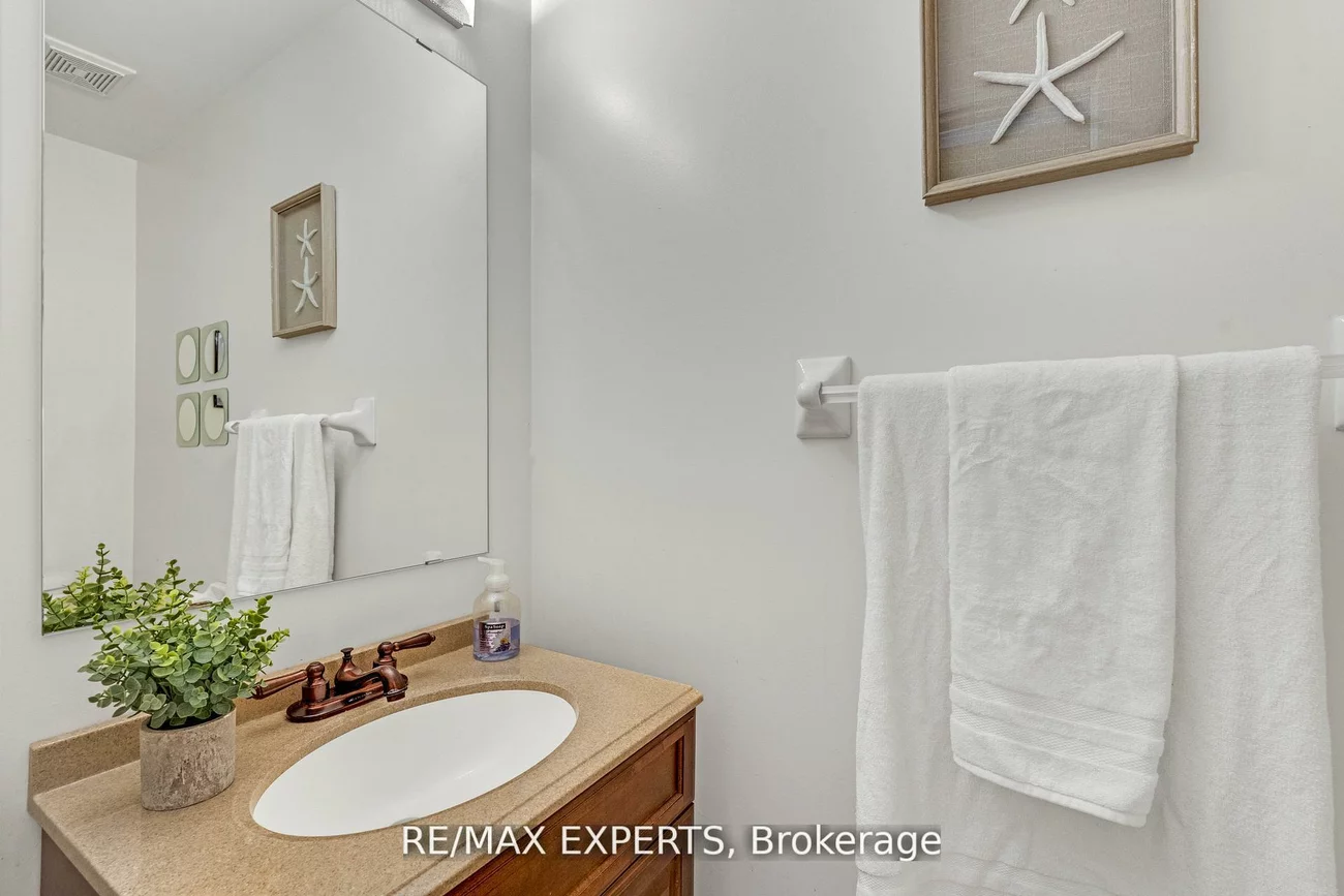 19, Foxchase, East Woodbridge, Vaughan