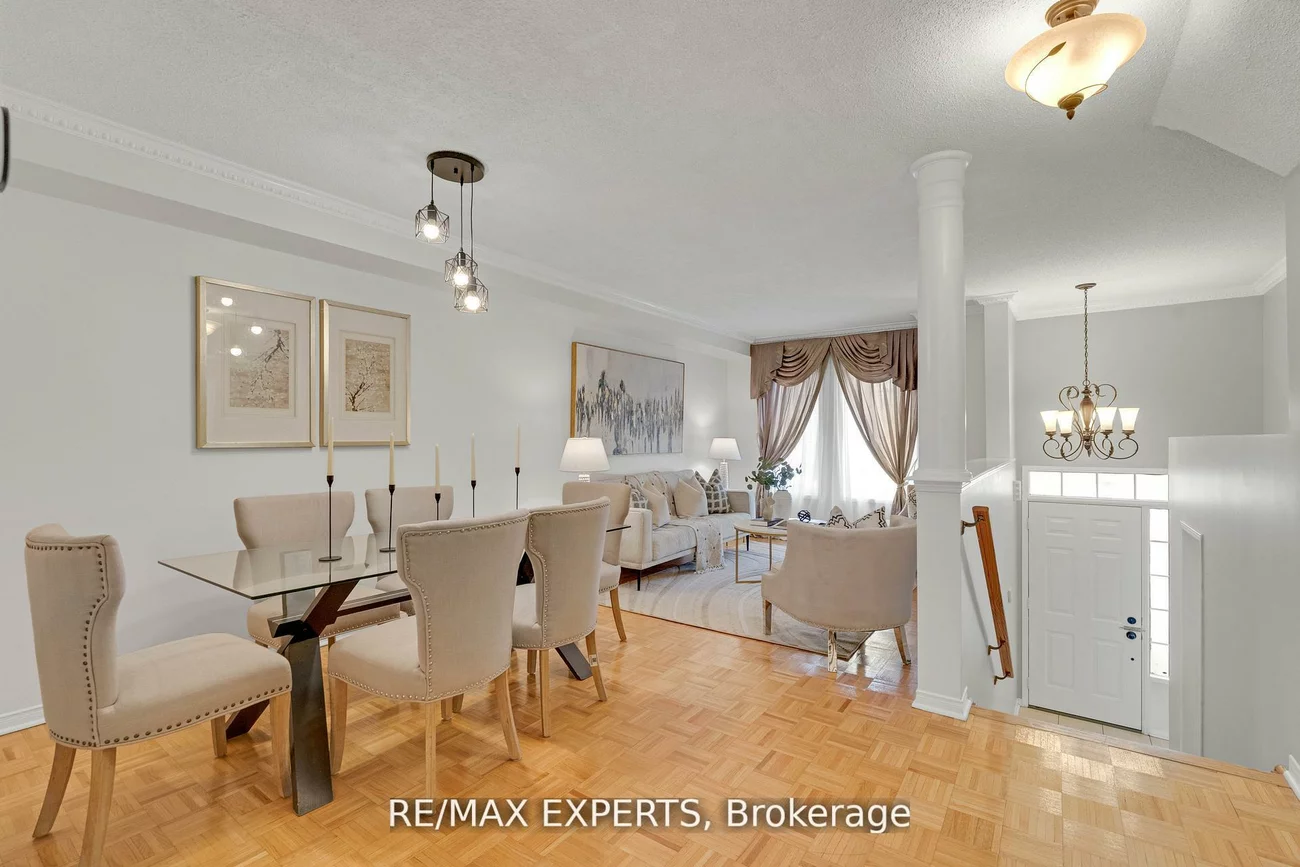 19, Foxchase, East Woodbridge, Vaughan