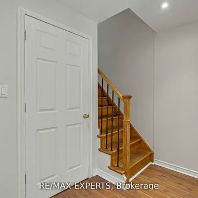 19, Foxchase, East Woodbridge, Vaughan