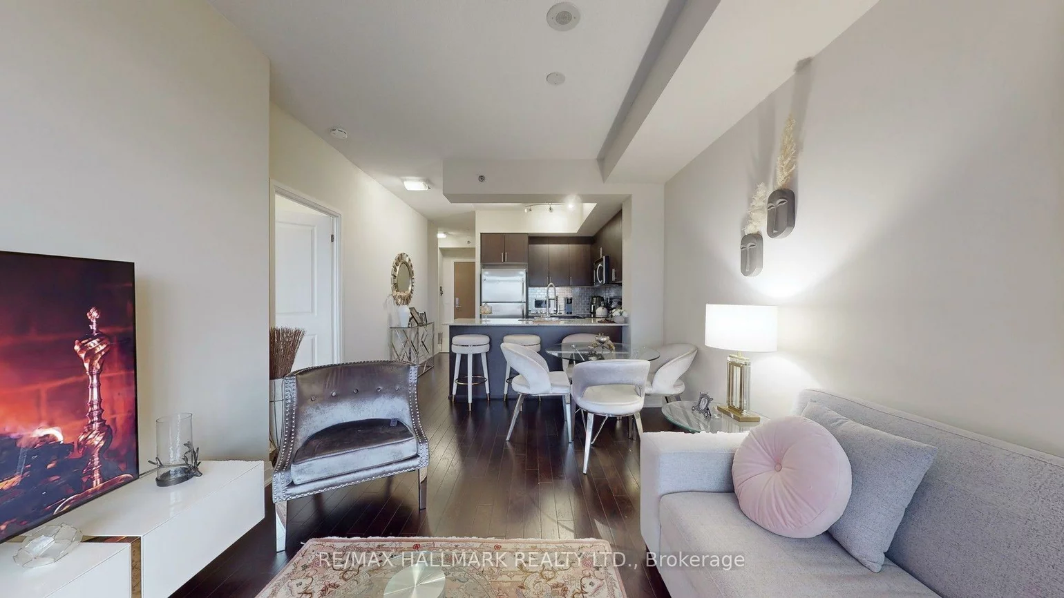 520, Steeles, Crestwood-Springfarm-Yorkhill, Vaughan