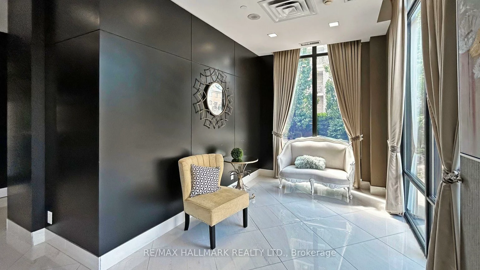 520, Steeles, Crestwood-Springfarm-Yorkhill, Vaughan
