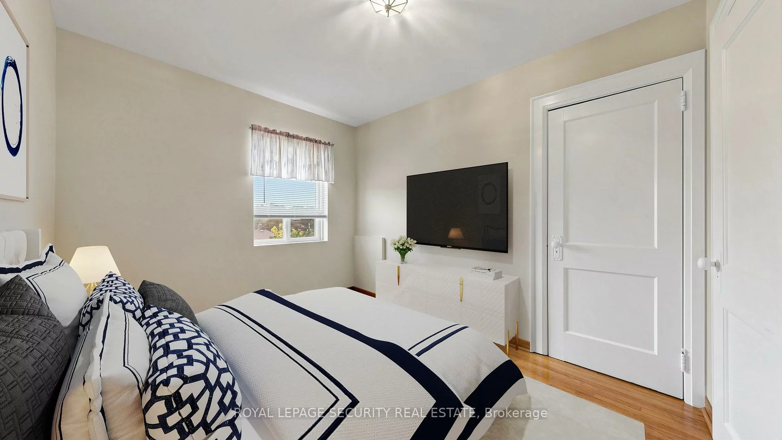 8026, Kipling, West Woodbridge, Vaughan