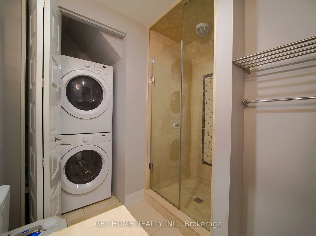8169, Kipling, West Woodbridge, Vaughan