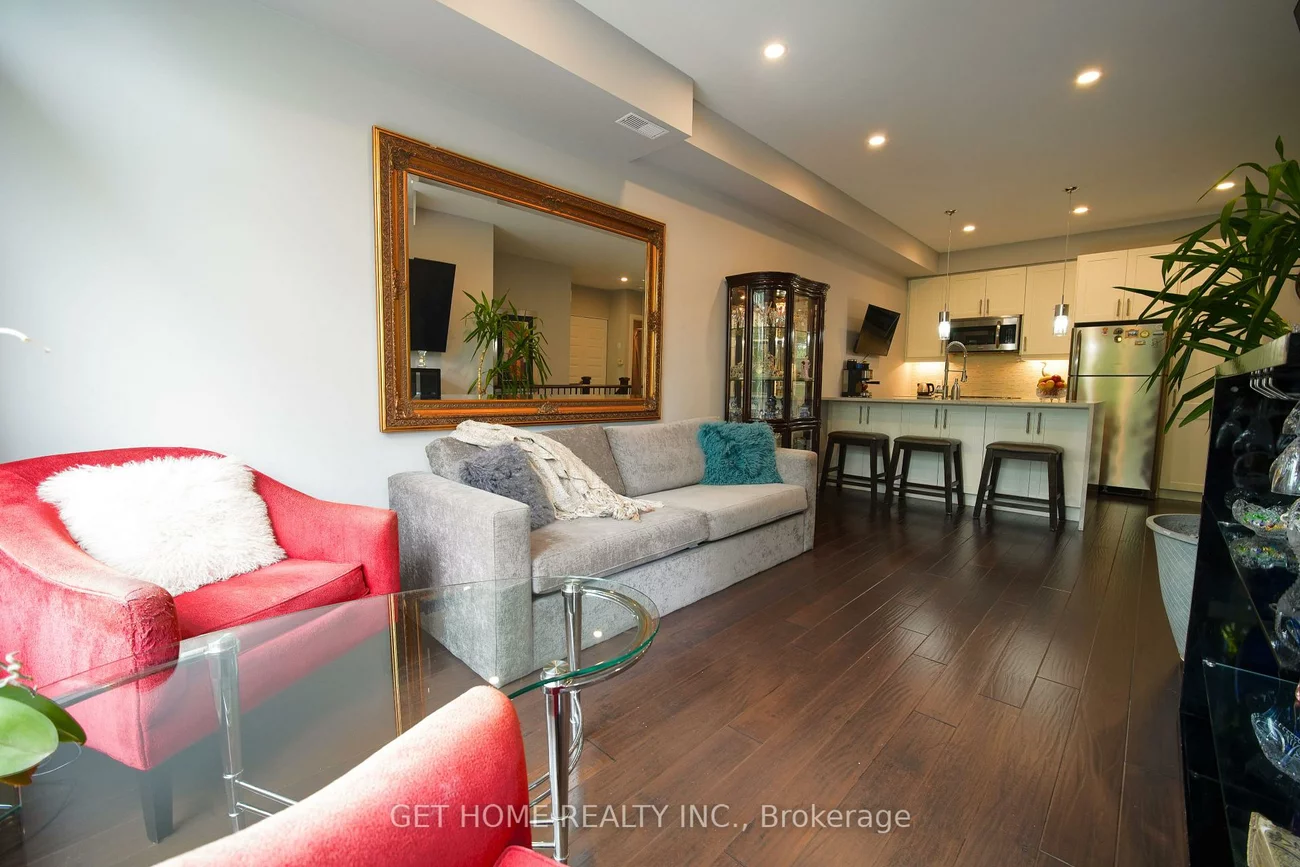8169, Kipling, West Woodbridge, Vaughan