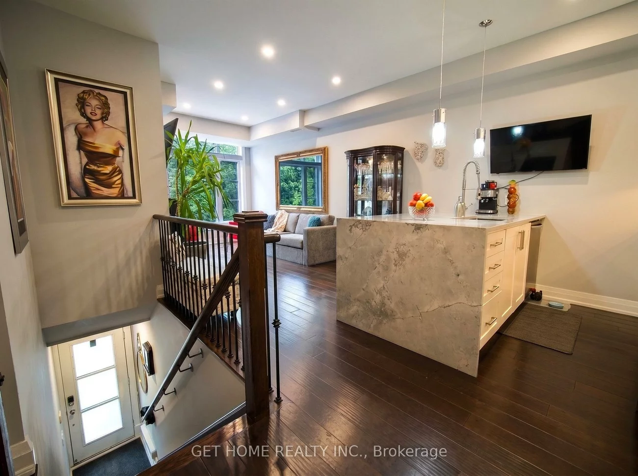 8169, Kipling, West Woodbridge, Vaughan